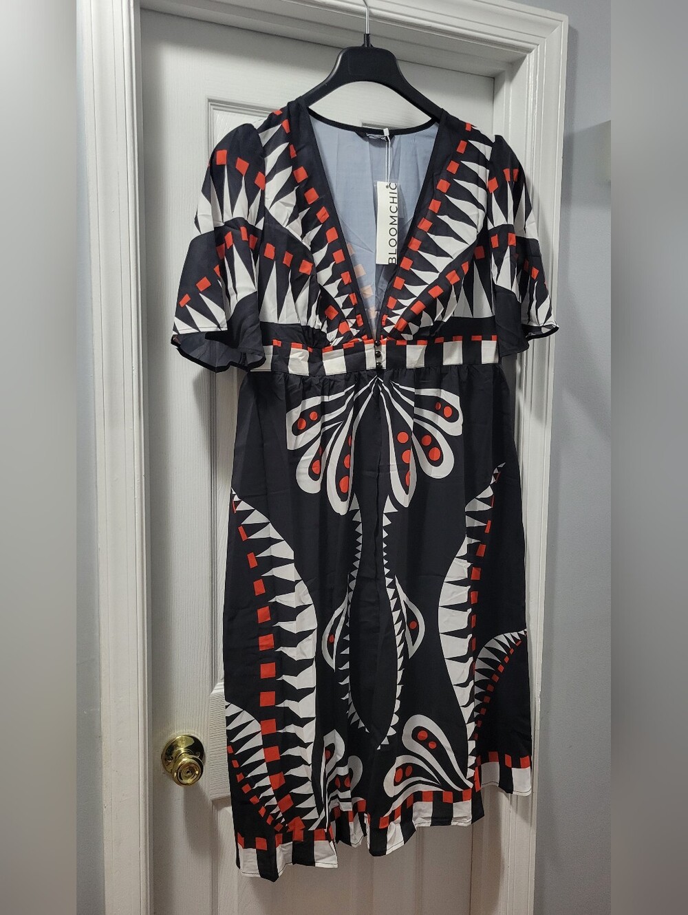 Black and White A-Line Plunge Coverup